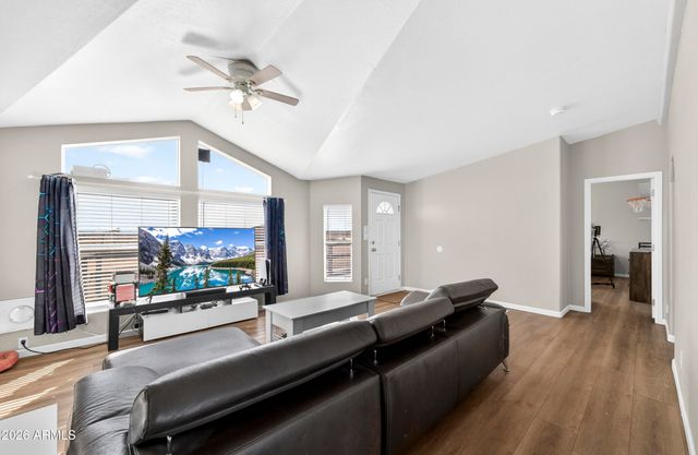 936 DEER FIELD Boulevard, Winslow, AZ 86047