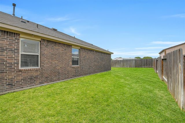 7408 Saint Andrews Drive, Navasota, TX 77868