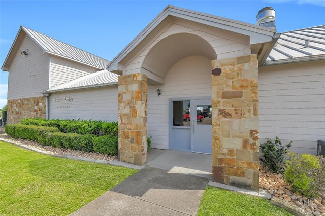 7408 Saint Andrews Drive, Navasota, TX 77868