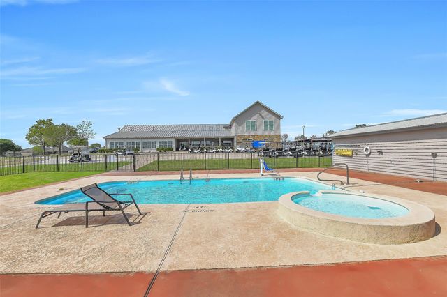 7408 Saint Andrews Drive, Navasota, TX 77868