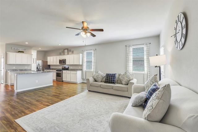 7408 Saint Andrews Drive, Navasota, TX 77868