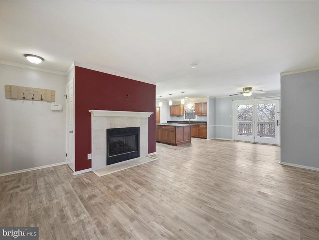 1056 VALLEYBROOK DR, Hagerstown, MD 21742