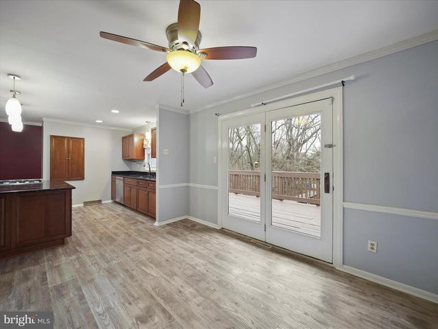 1056 VALLEYBROOK DR, Hagerstown, MD 21742