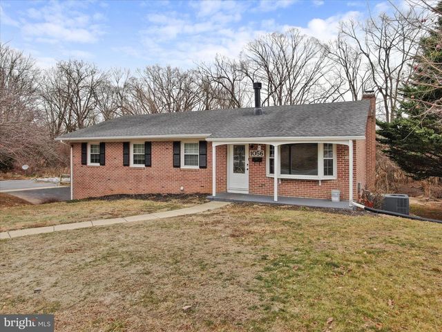 1056 VALLEYBROOK DR, Hagerstown, MD 21742