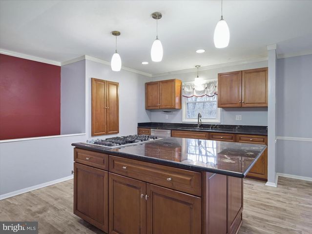 1056 VALLEYBROOK DR, Hagerstown, MD 21742