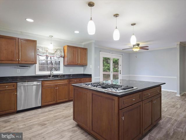 1056 VALLEYBROOK DR, Hagerstown, MD 21742