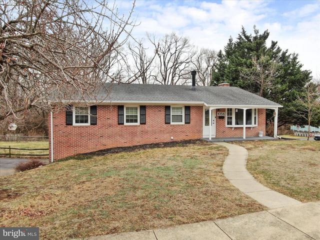 1056 VALLEYBROOK DR, Hagerstown, MD 21742