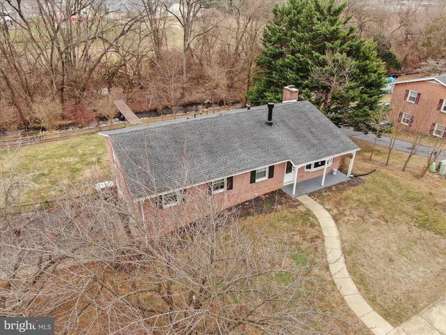 1056 VALLEYBROOK DR, Hagerstown, MD 21742