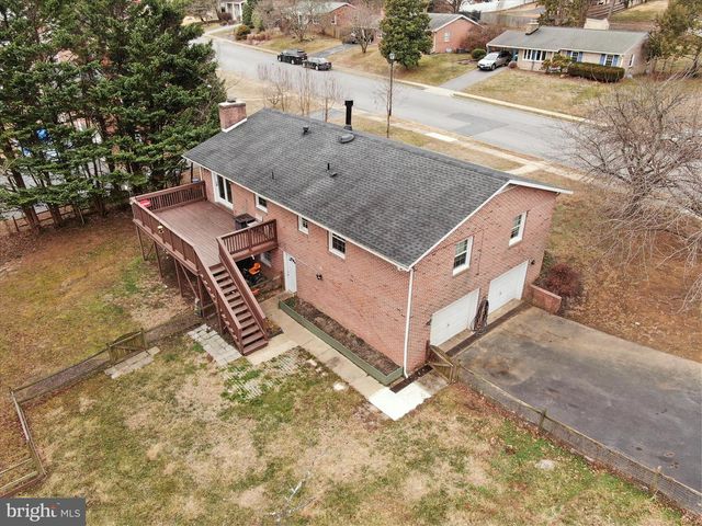 1056 VALLEYBROOK DR, Hagerstown, MD 21742