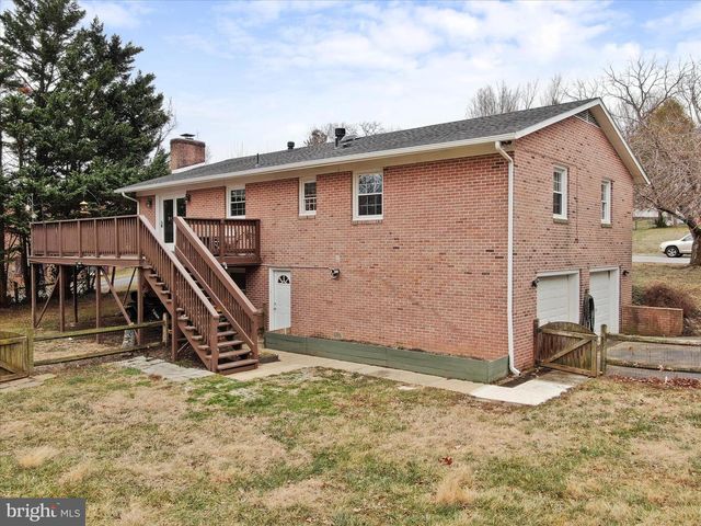 1056 VALLEYBROOK DR, Hagerstown, MD 21742