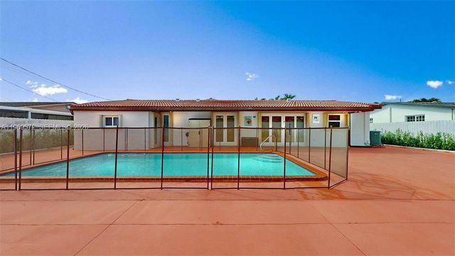 9331 SW 57th Ter, Miami, FL 33173