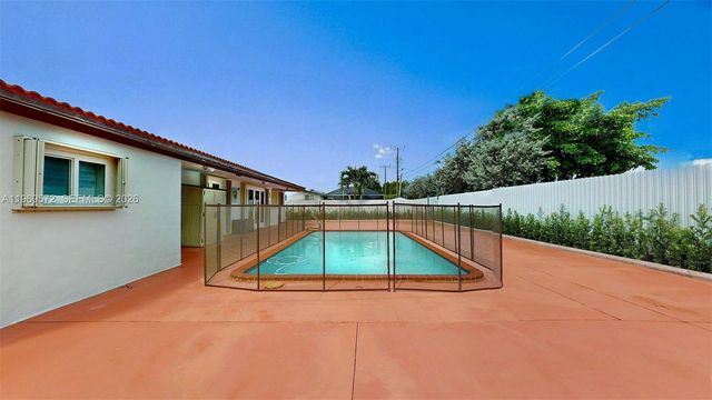 9331 SW 57th Ter, Miami, FL 33173