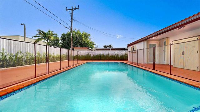 9331 SW 57th Ter, Miami, FL 33173