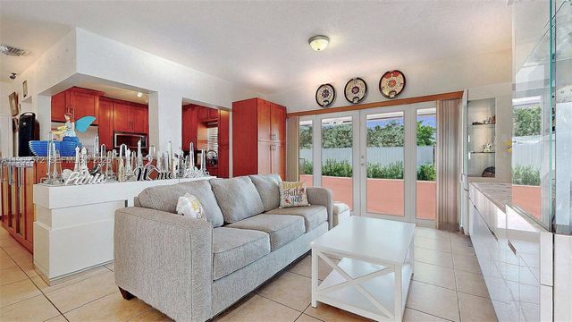 9331 SW 57th Ter, Miami, FL 33173