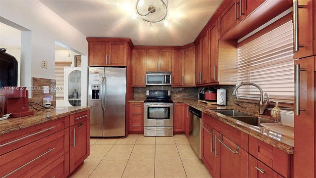 9331 SW 57th Ter, Miami, FL 33173