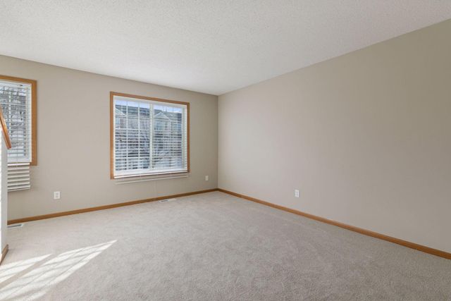 15515 Flyboat Lane 173, Apple Valley, MN 55124