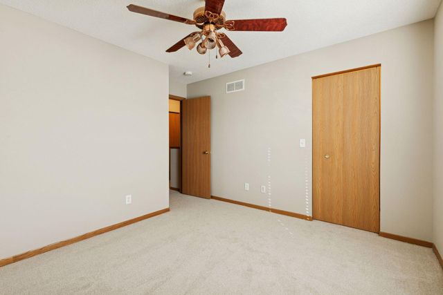 15515 Flyboat Lane 173, Apple Valley, MN 55124