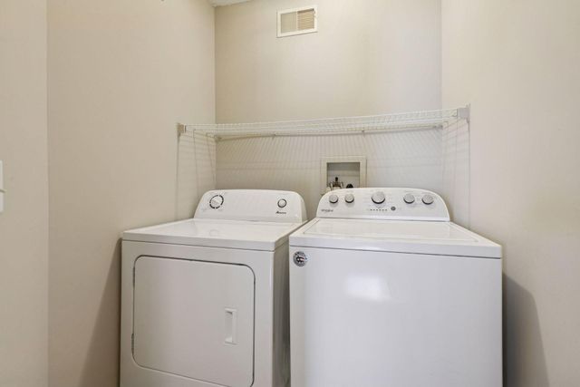 15515 Flyboat Lane 173, Apple Valley, MN 55124