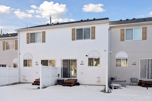 15515 Flyboat Lane 173, Apple Valley, MN 55124