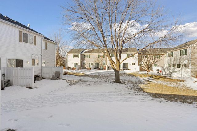 15515 Flyboat Lane 173, Apple Valley, MN 55124