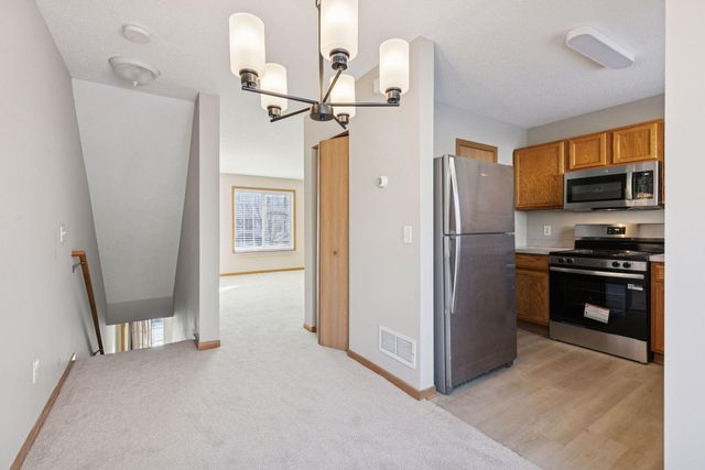 15515 Flyboat Lane 173, Apple Valley, MN 55124