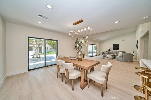 18321 Kinzie St, Northridge, CA 91325