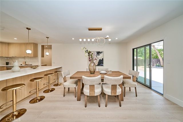 18321 Kinzie St, Northridge, CA 91325