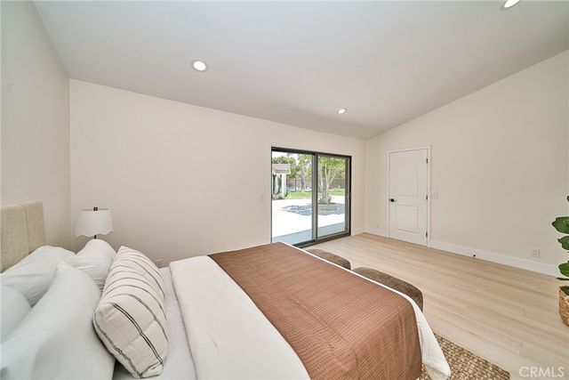 18321 Kinzie St, Northridge, CA 91325