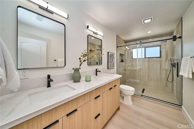 18321 Kinzie St, Northridge, CA 91325
