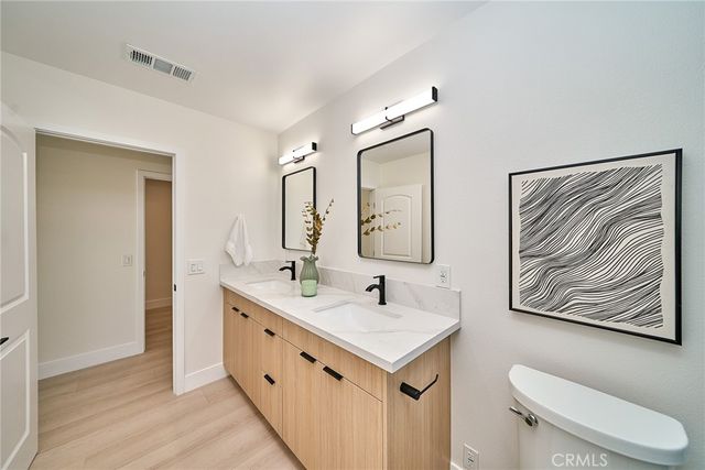 18321 Kinzie St, Northridge, CA 91325
