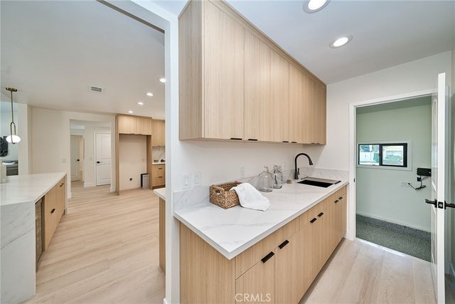 18321 Kinzie St, Northridge, CA 91325