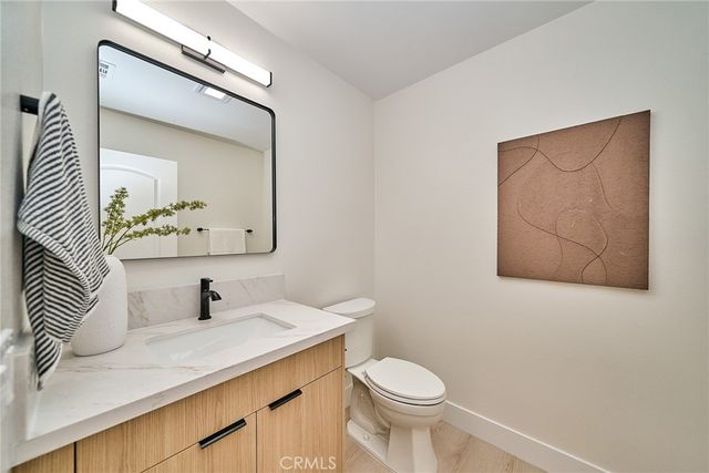 18321 Kinzie St, Northridge, CA 91325