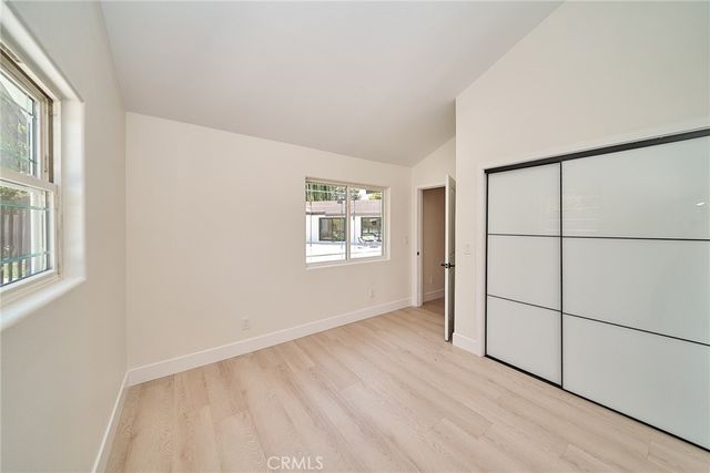 18321 Kinzie St, Northridge, CA 91325