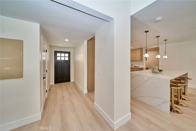 18321 Kinzie St, Northridge, CA 91325