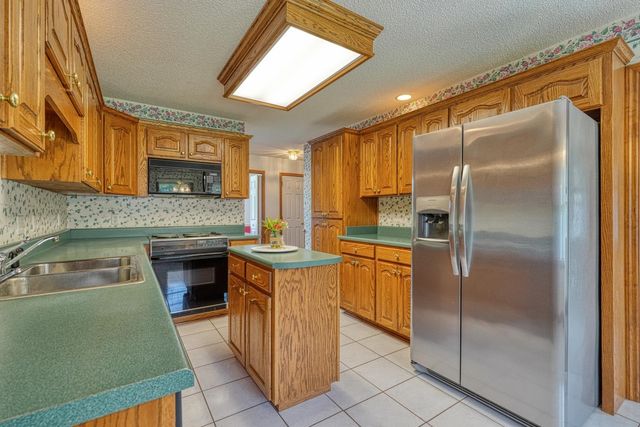 826 Mount Zion Road, Spartanburg, SC 29303