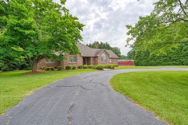 826 Mount Zion Road, Spartanburg, SC 29303