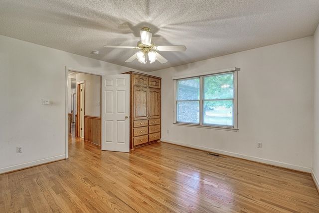 826 Mount Zion Road, Spartanburg, SC 29303