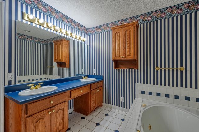 826 Mount Zion Road, Spartanburg, SC 29303