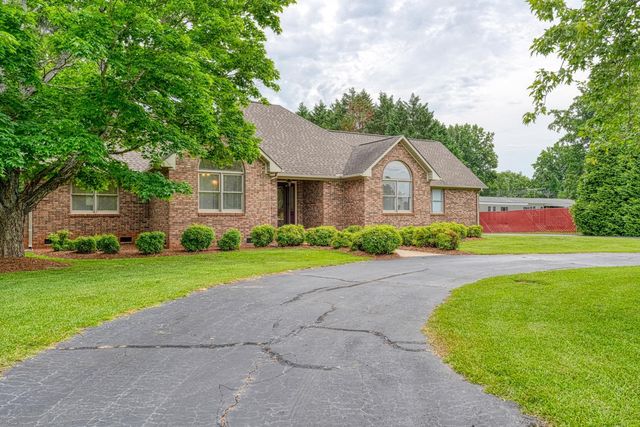 826 Mount Zion Road, Spartanburg, SC 29303