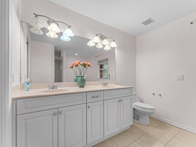 430 SE Thanksgiving Avenue, Port St. Lucie, Port St Lucie, FL 34984
