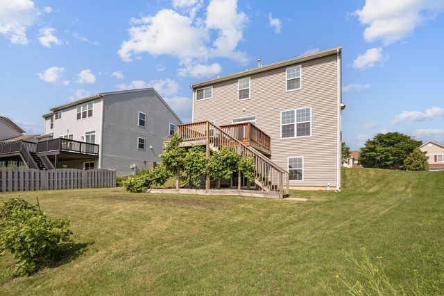 103 Chesterton Drive, Volo, IL 60020
