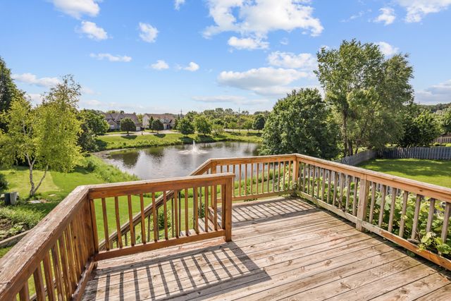 103 Chesterton Drive, Volo, IL 60020