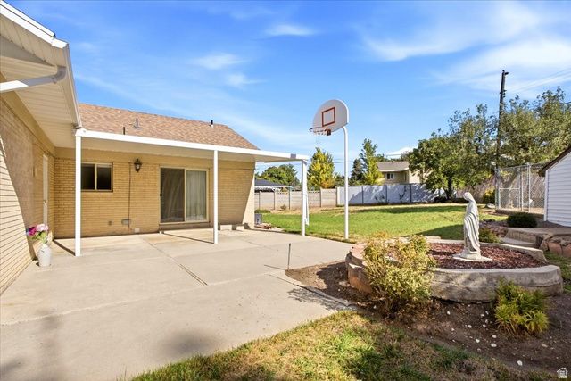 3669 S KIMBARY CIR, Salt Lake City, UT 84109