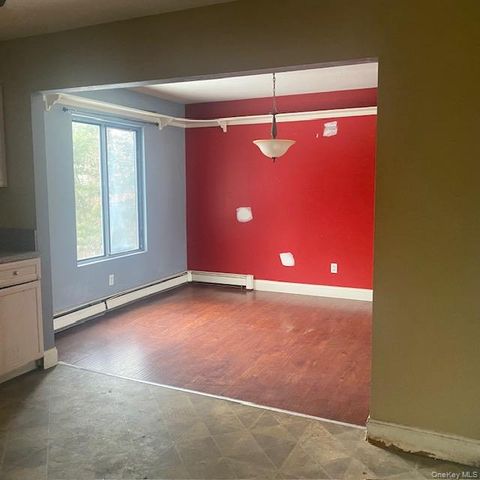 18 Windus Drive, Shirley, NY 11967