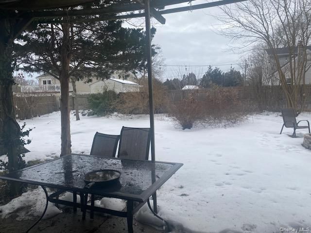 18 Windus Drive, Shirley, NY 11967