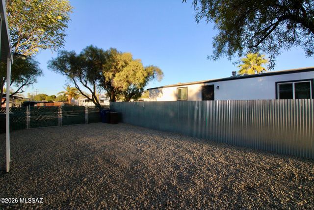 803 W Florence Street, Tucson, AZ 85705