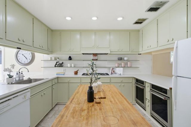 2011 Belle Monti Avenue, Belmont, CA 94002