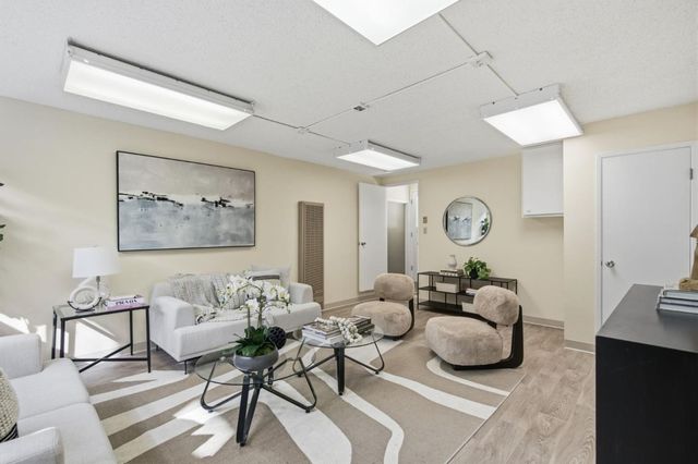 2011 Belle Monti Avenue, Belmont, CA 94002
