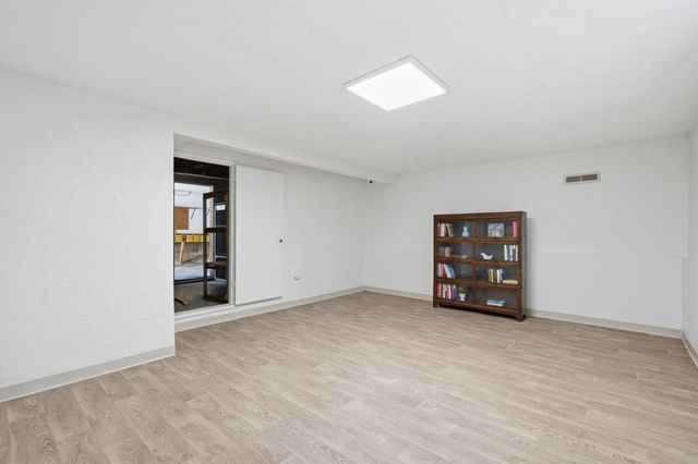 2011 Belle Monti Avenue, Belmont, CA 94002