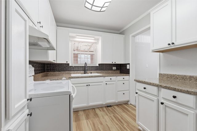 216 4th Street, Joshua, TX 76058